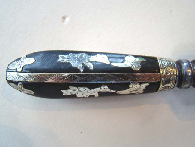 A fabulous late 17th or early 18th century silver mounted Italian dagger — image 5